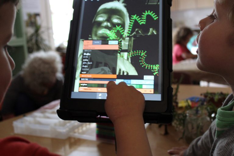 Think With Technology Children’s creativity with digital technology and media - Early Education
